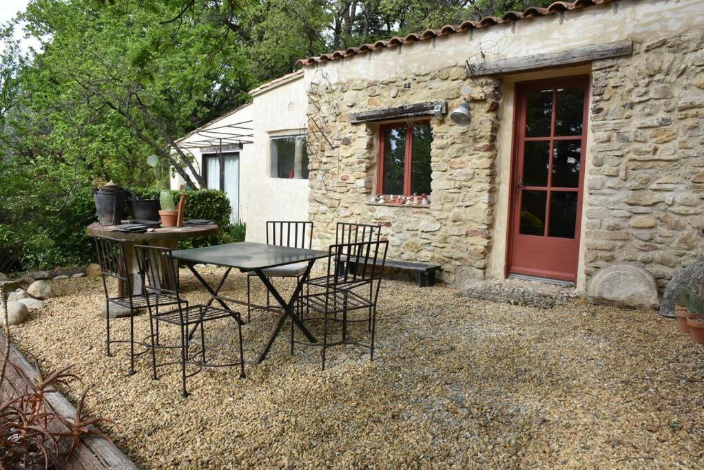 La Petite Maison Des Artistes Séguret Exteriör bild